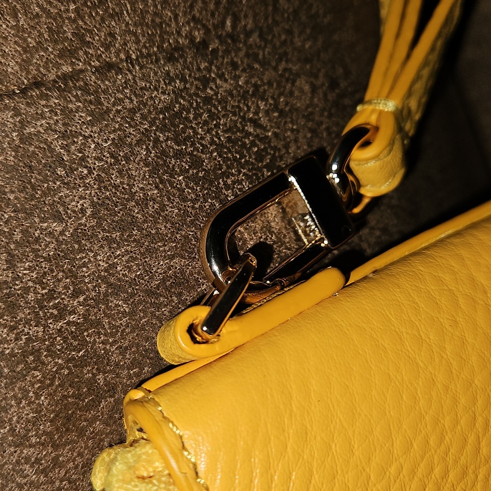 Tory Burch Large Britten Zip Around NWOT - Picture 4 of 11